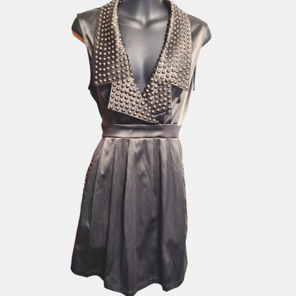 LuxeXXI | Timeless Classic Edgy Metallic Olive Studded Drop V Neck Dress | Med - Picture 3 of 16